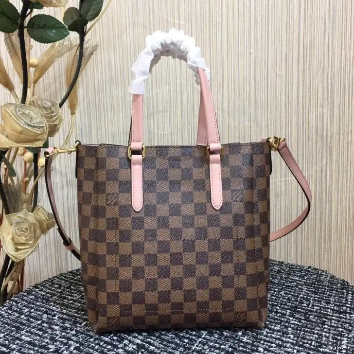 LV 20DJ570047 Bags 0501